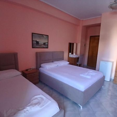 Hotel Rossi Влёра Экстерьер фото