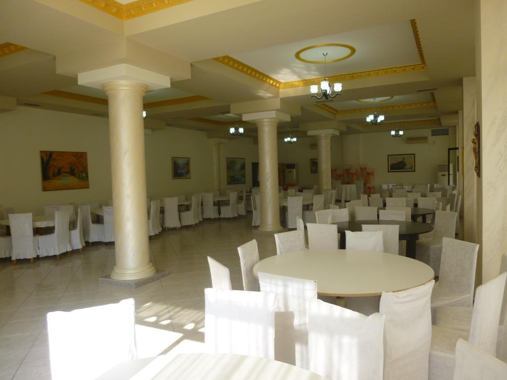 Hotel Rossi Влёра Экстерьер фото