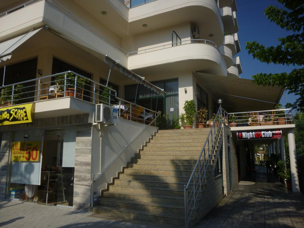 Hotel Rossi Влёра Экстерьер фото